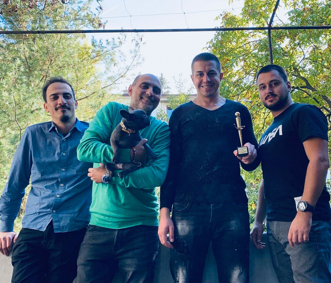 Екип RIZN